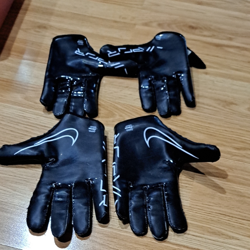 Nike Black Football Gloves 2 Pairs Size XL